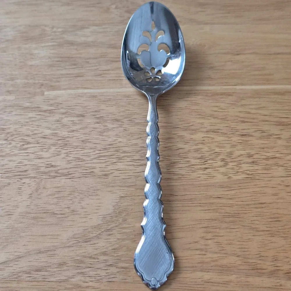 Oneida CELLO Stainless Pierced Serving Spoon 8 3/8
